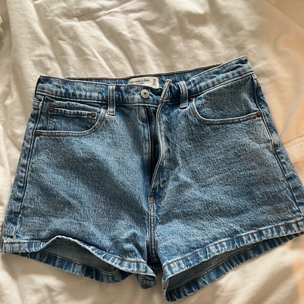 Abercrombie & Fitch Blue Jean Shorts High-Waisted Relaxed Fit